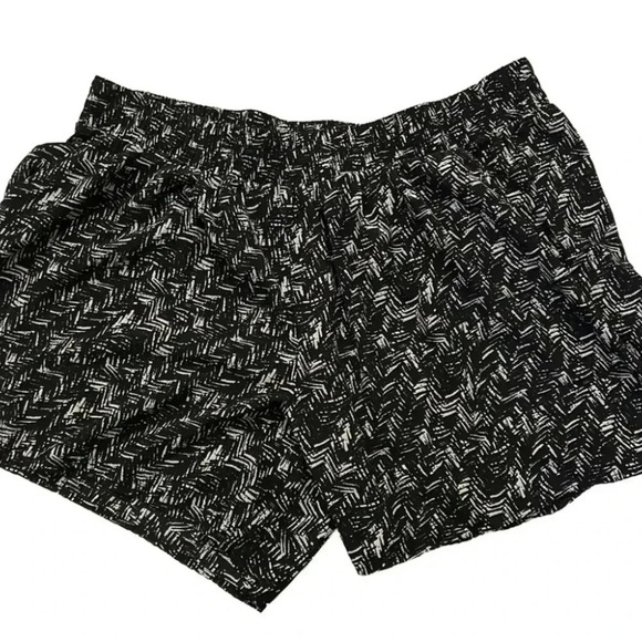 Women’s ANA Black And White Shorts Size 2XL - Picture 1 of 3